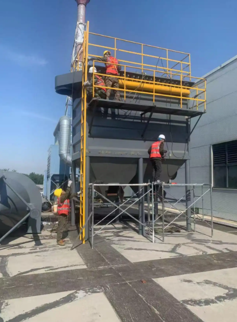 应用于水泥厂原料磨系统的多单元模块化布袋除尘器现场安装实例